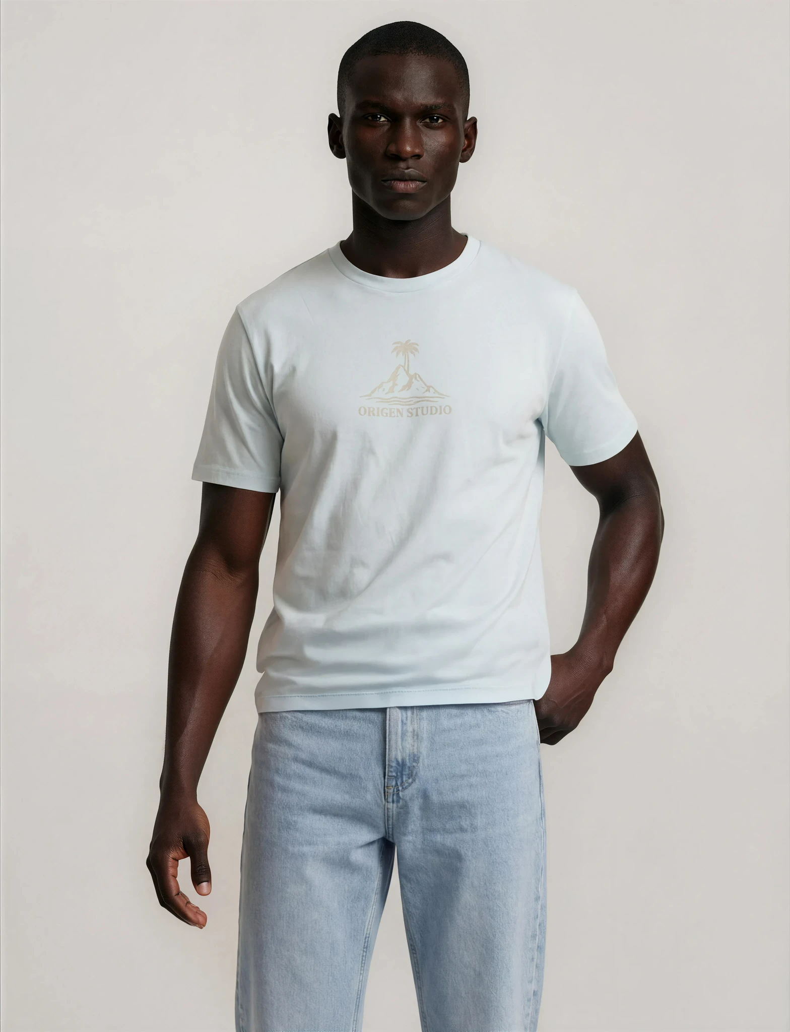 Camiseta azul claro hombre Origen Studio algodón diseño minimal pecho