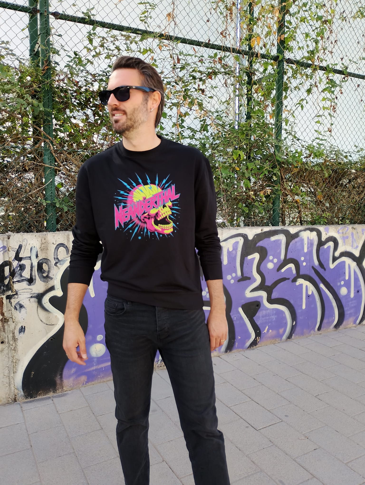 Sudadera neon skull – Neanderthal