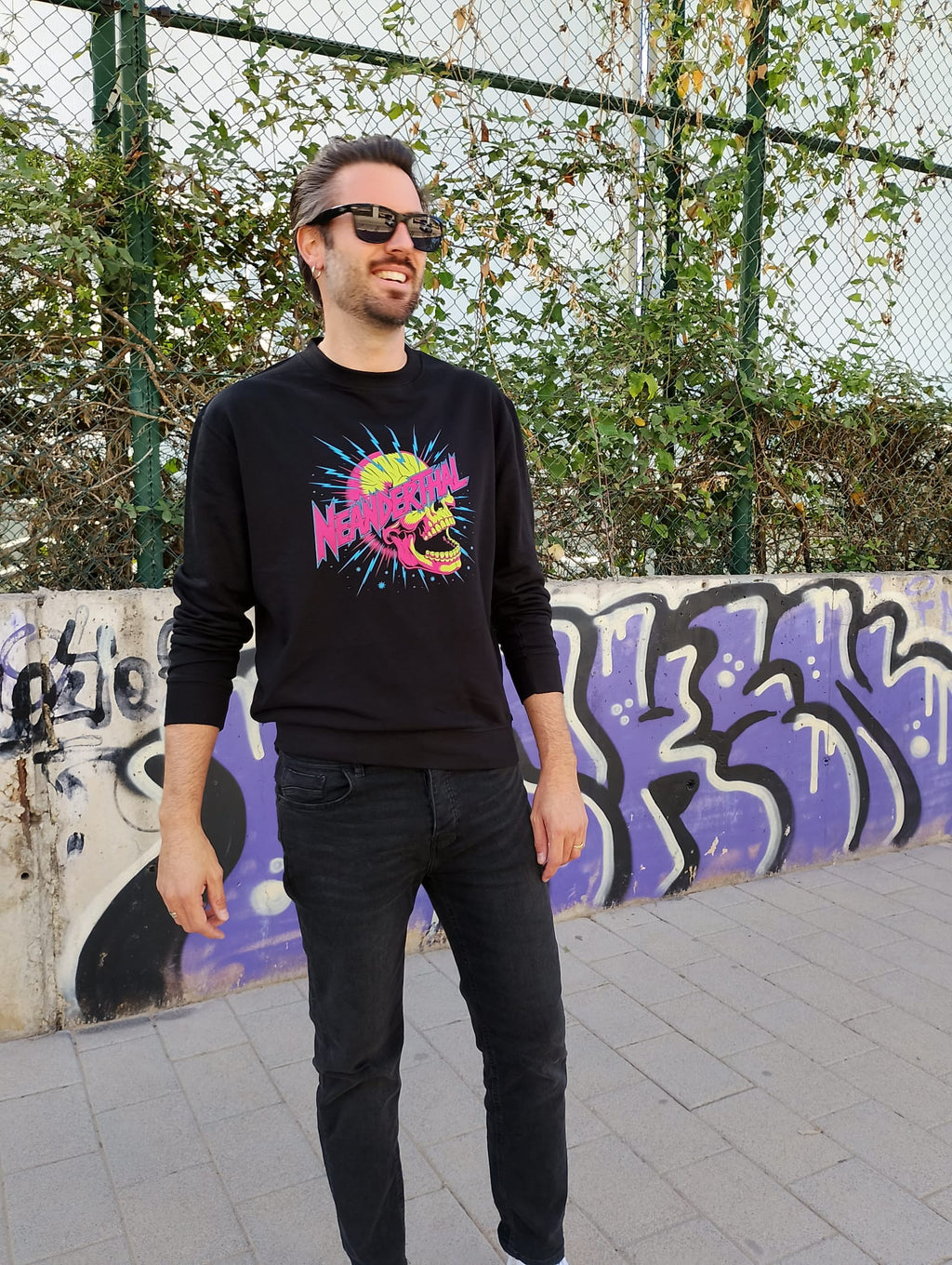Sudadera neon skull – Neanderthal
