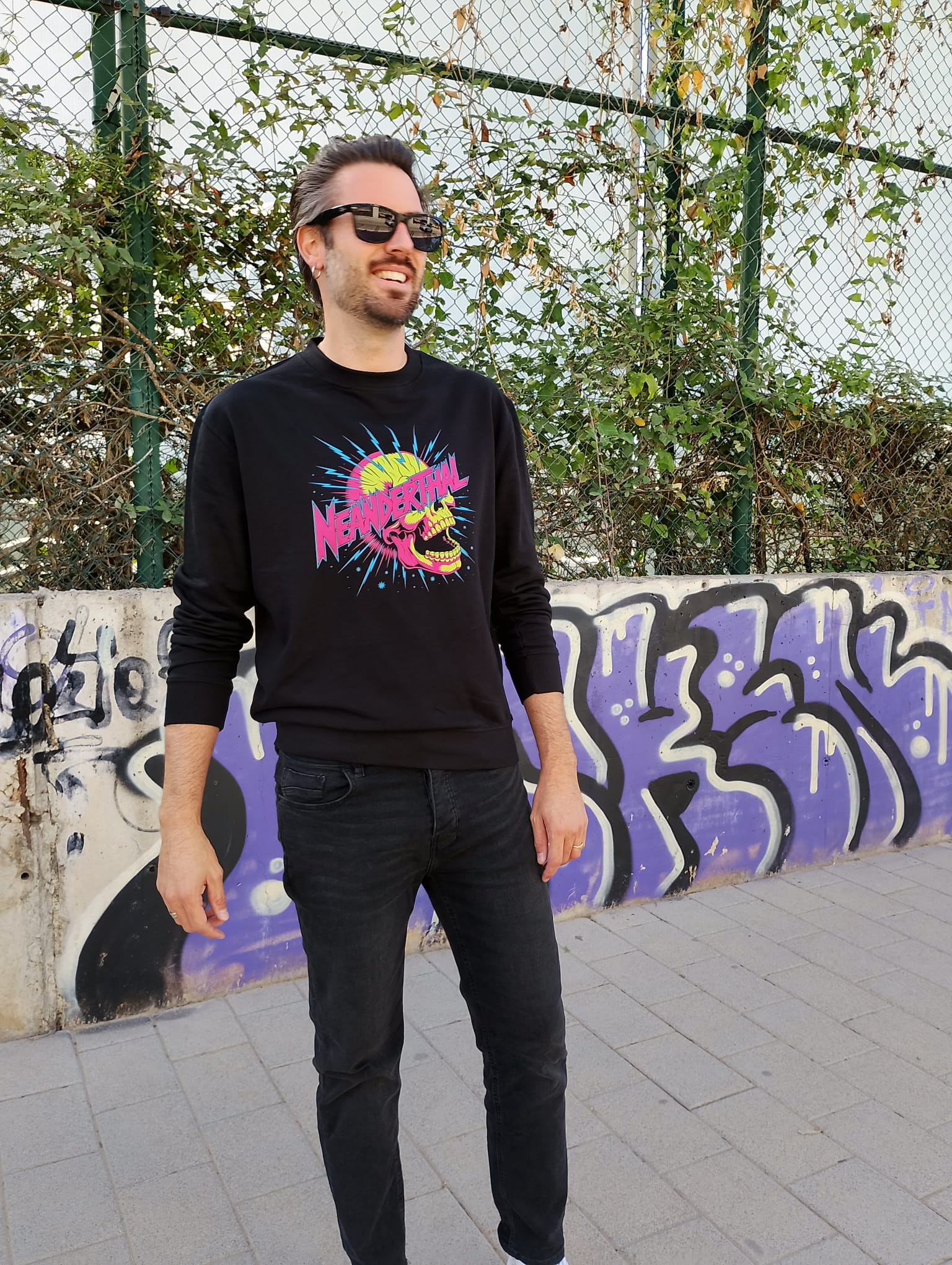 Sudadera neon skull – Neanderthal