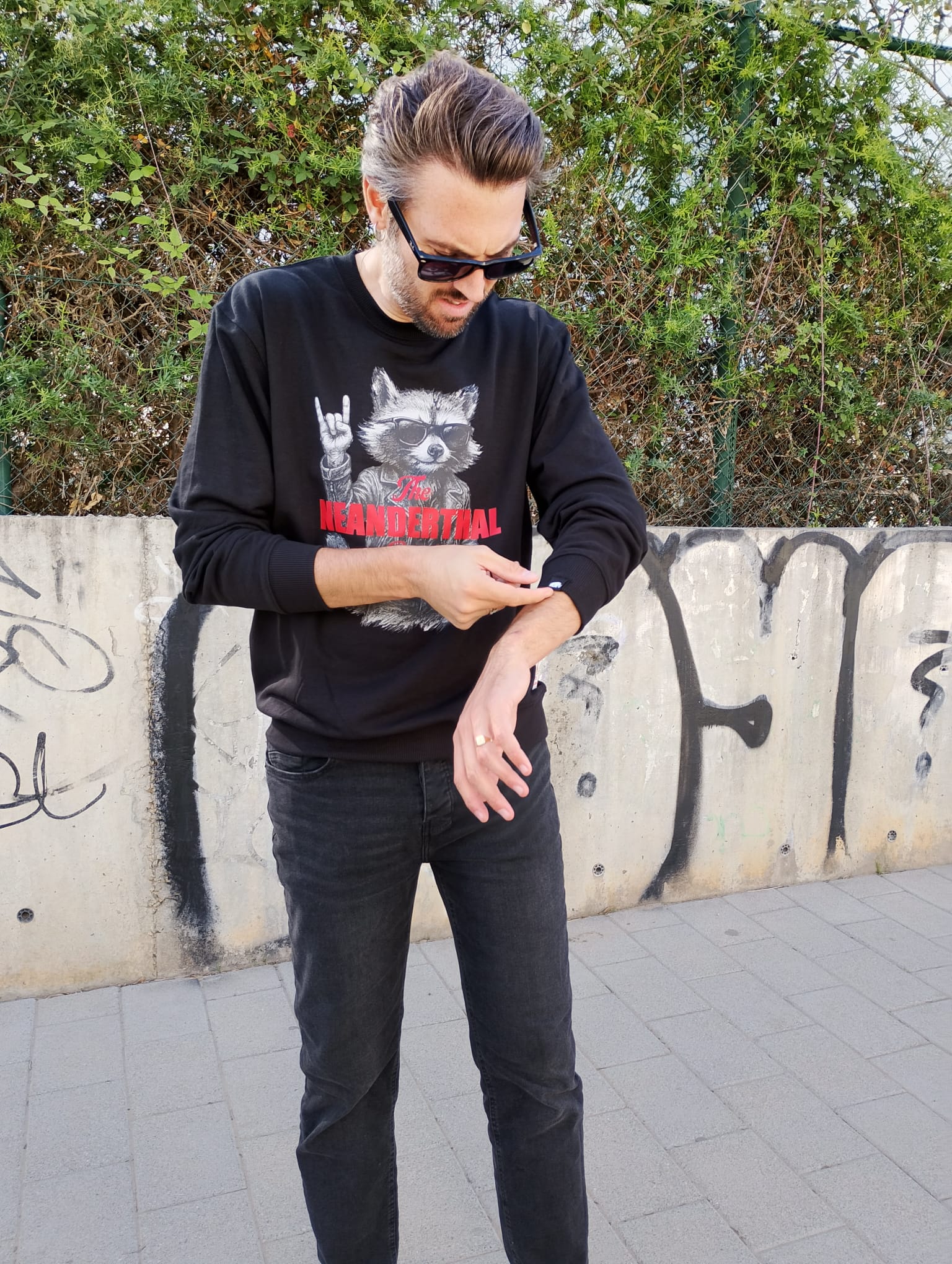 Sudadera Neanderthal Rock Raccoon